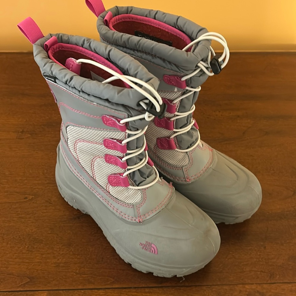 The North Face Waterproof Snow Boots. Little Girls size 3.